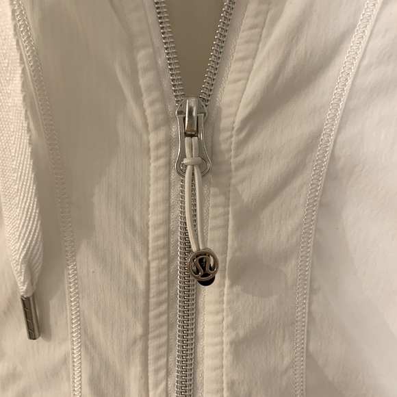 Lululemon Jacket - Picture 3 of 8